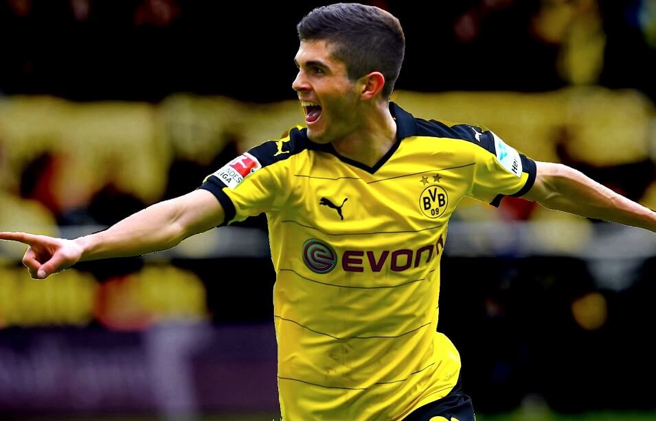 利西奇 Christian Pulisic 足球